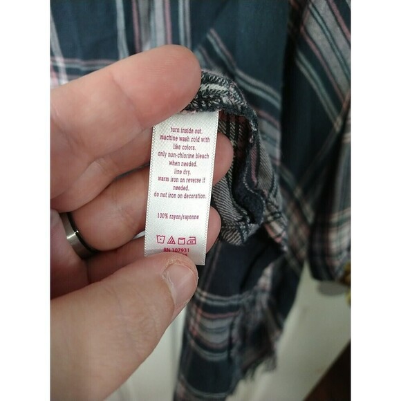 Justice Girls Open Roll Tab Plaid Waterfall Shawl. Size 18 - Picture 9 of 11